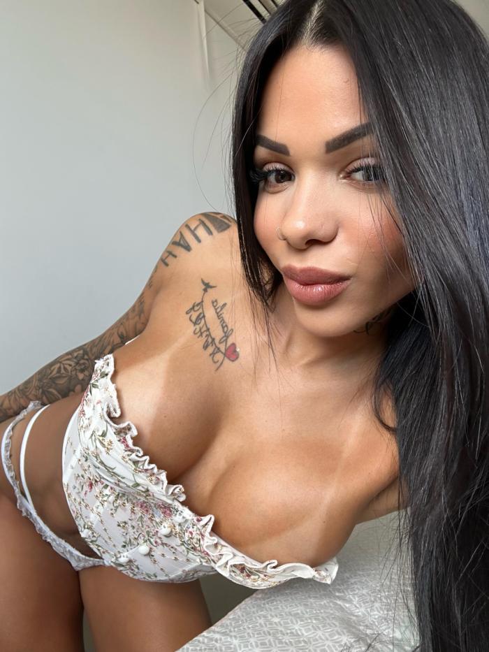 julialexandra