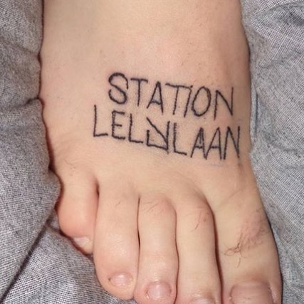 Ottieni immagini Gave Myself A New Tattoo Amsterdam aggiornato da parte di