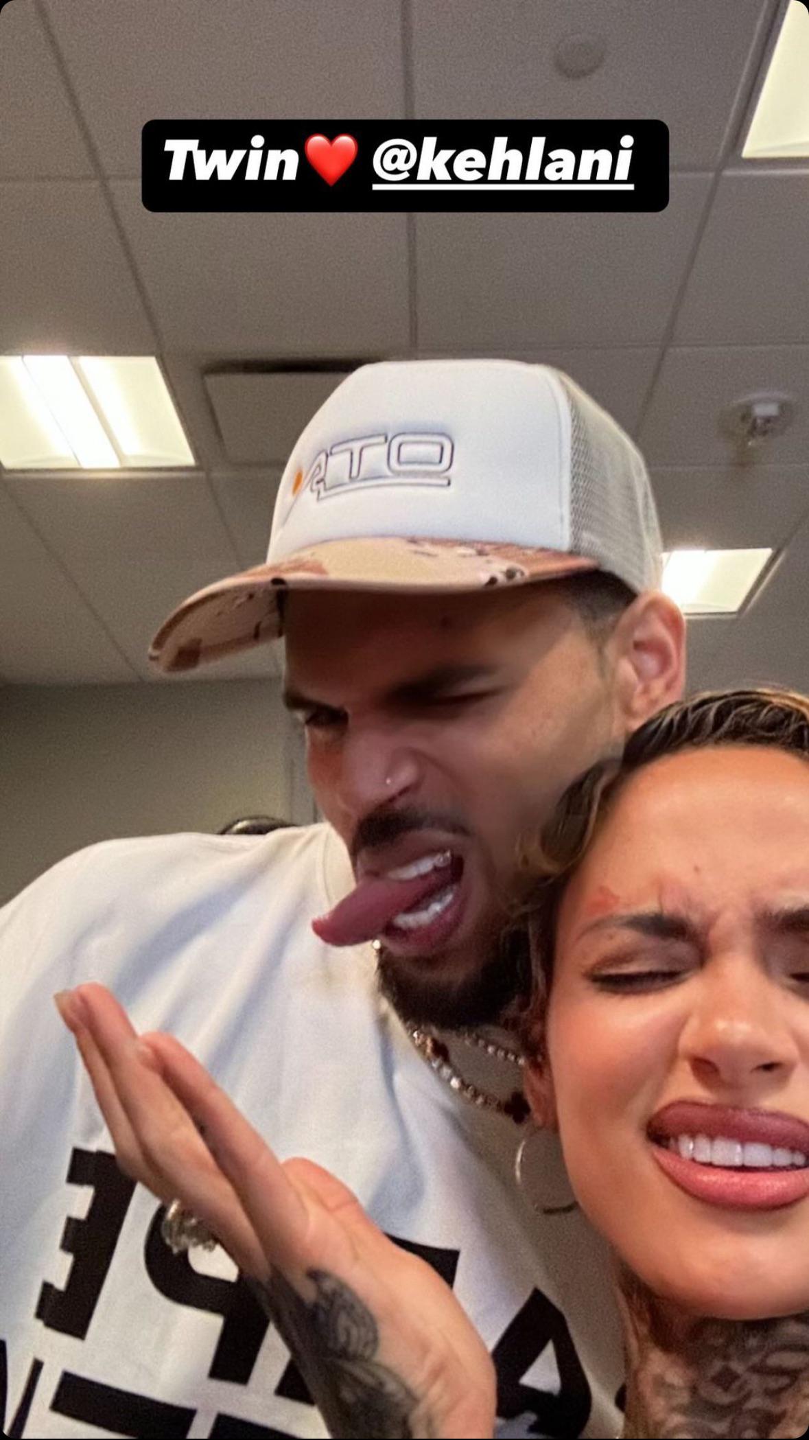 Chris Brown shared a photo with Kehlani, which causes their fans to be  upset given his past comments about her mental status. : rpopculturechat