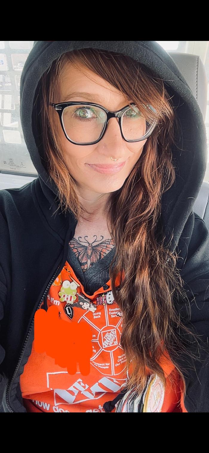 Emo-mom01