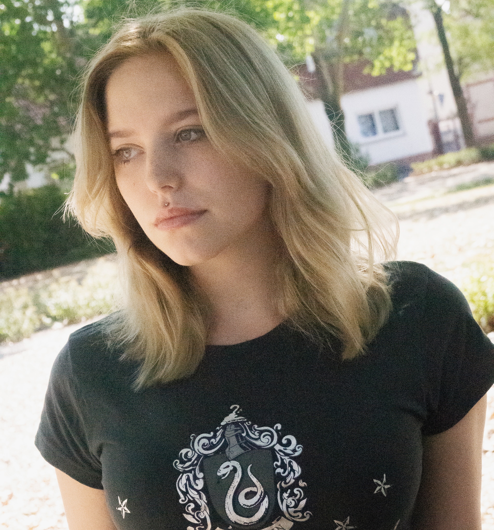 Disney has released a new streaming app to rival the other major streaming services. At the moment I have brown hair, but I rarely have any photos of my face so...Anyone who looks