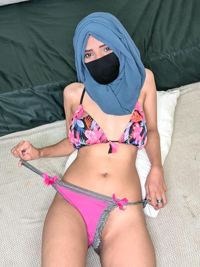 HijabiiTeeen