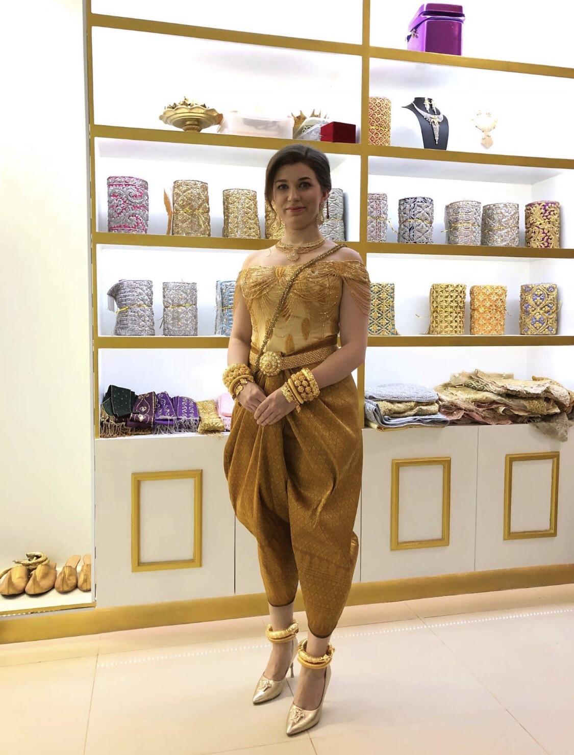 Thought Weddit Might Be Interested To See My Traditional Cambodian Wedding Outfit My Fh Is Buddhist So I Ll Be Wearing This For The Monk Blessing And Changing Into A Traditional White Gown