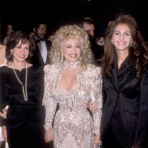 Sally Field, Dolly Parton and Julia Roberts at premiere of Steel Magnolias (1989)