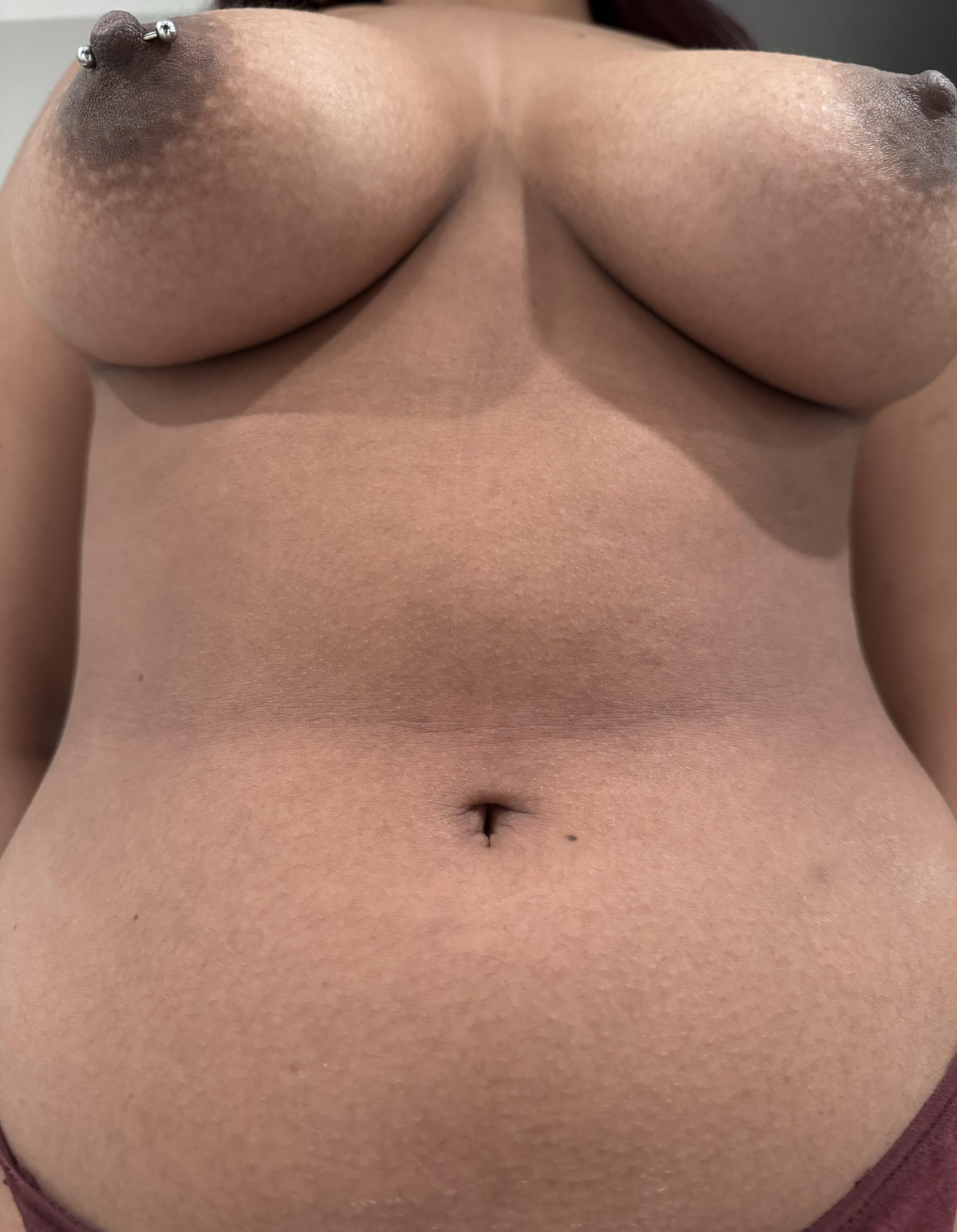 Do men like teens with my size tits? : rTeenGirlsWantOlderMen