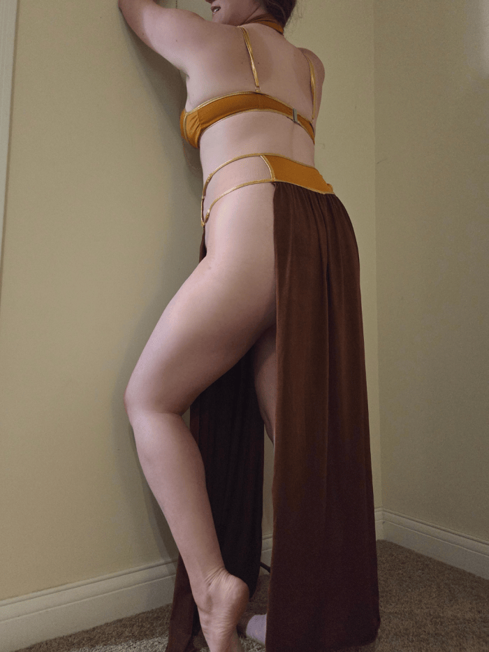 Hotwifeaerialwinter