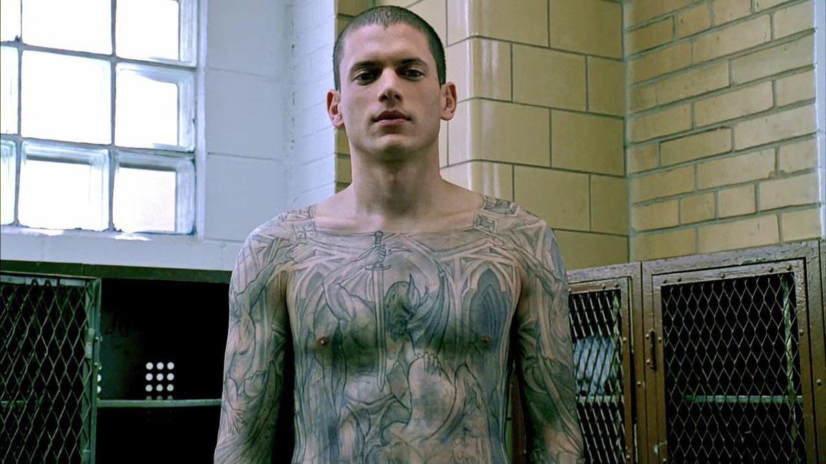The Drawing Of The Ms Tattoo In The Tv Series Takes 4.5 Hours And They Draw It All Over With Each Set. Tom Berg, Who Undertook The Design Of The Tattoo, Believes 675_x_1200_jpg