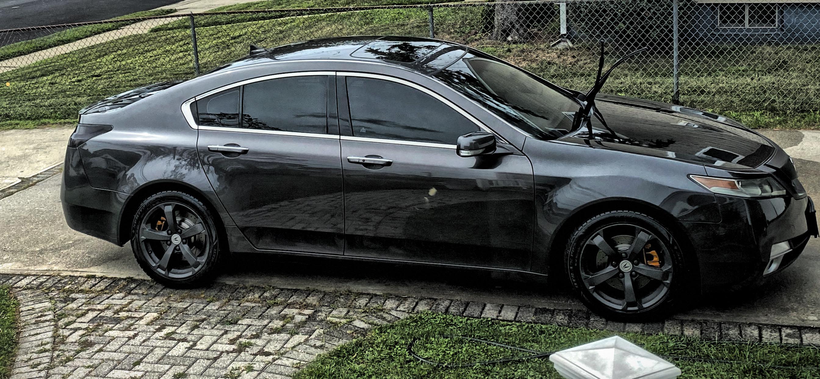 Acura tl sh-awd 2010 new rotors and brakes