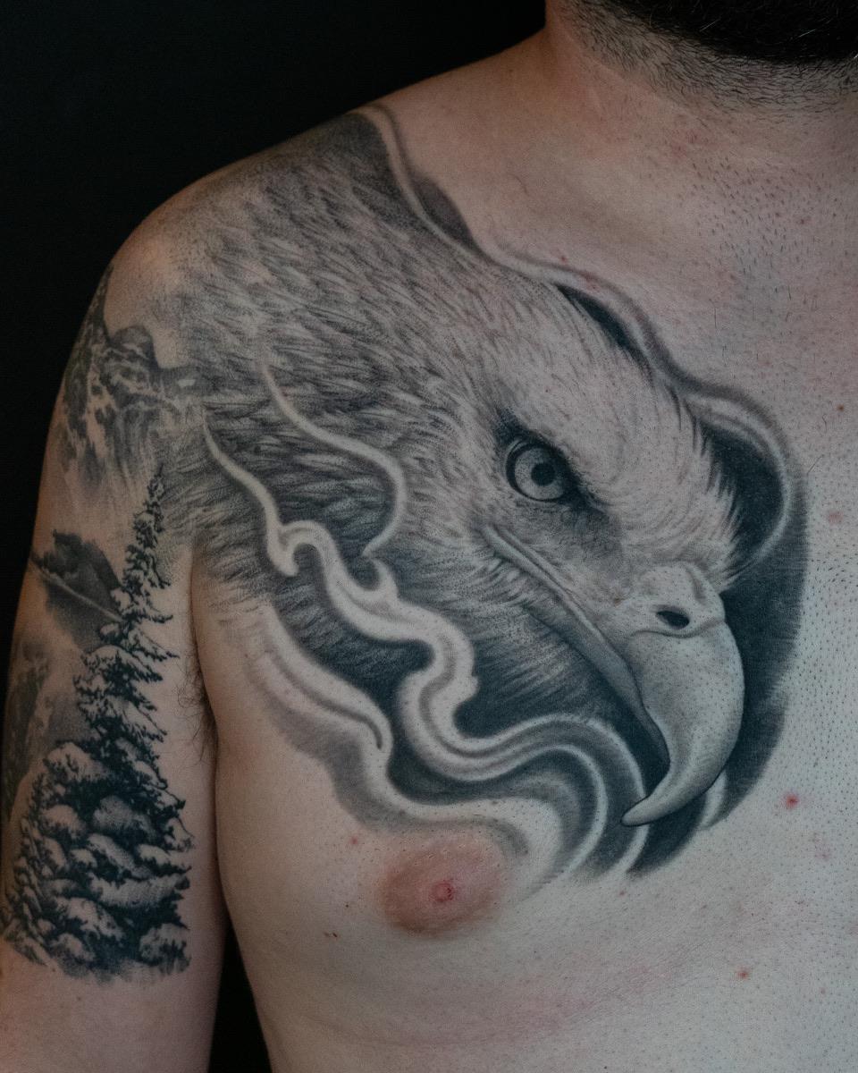 Realism Black And Grey Eagle By Laura Leonello At Kings Avenue Tattoo In Nyc Tattoos