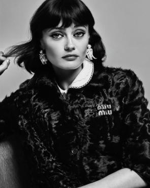 She is purfect |Cosmopolitan shoot via IG