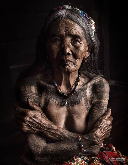 Whang Od Is A Filipino Tattoo Artist From Buscalan Tinglayan Kalinga Philippines She Is Often Described As The Last And Oldest Mambabatok Traditional Kalinga Tattooist Born February 17 1917 Age 103 Tattoo
