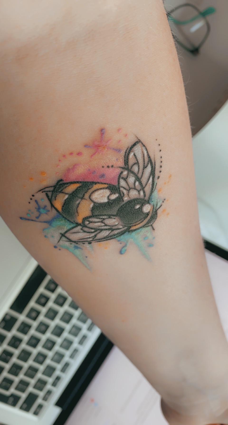 First Tattoo, Betty The Bumble Bee. Artist Deane Douglas, Joker Tattoo, Northern Ireland : R/Tattoos 1792_x_960_jpg