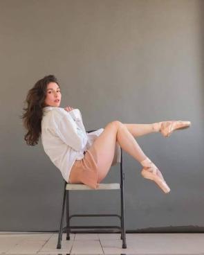 Grace and her amazing legs