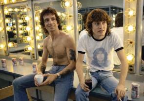 Bon Scott & Angus young hanging out backstage. Atlanta, GA (1978)