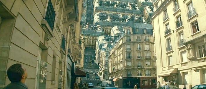 However, he did get many aspects right, she said, citing the scene in which a sleeping cobb is shoved into a full bath, and in the dream world water gushes&nbsp;. In The Movie Inception 2010 The Scene Where The City Goes Upside Down Was Actually Done With Computer Animation Because Of The Fact That It S Really Really Hard To Make A City Go
