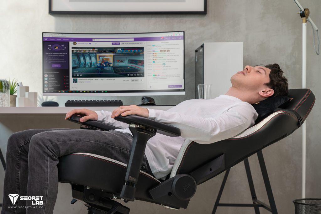 Sleeping In Gaming Chair At Kayla Chirnside Blog 