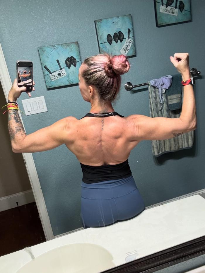 fit_hot_yogi