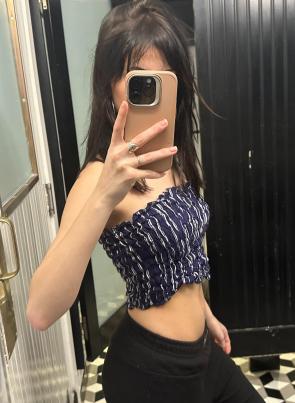 croptop as everyday home outfit