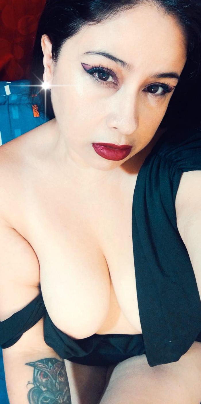 Leahstonee2