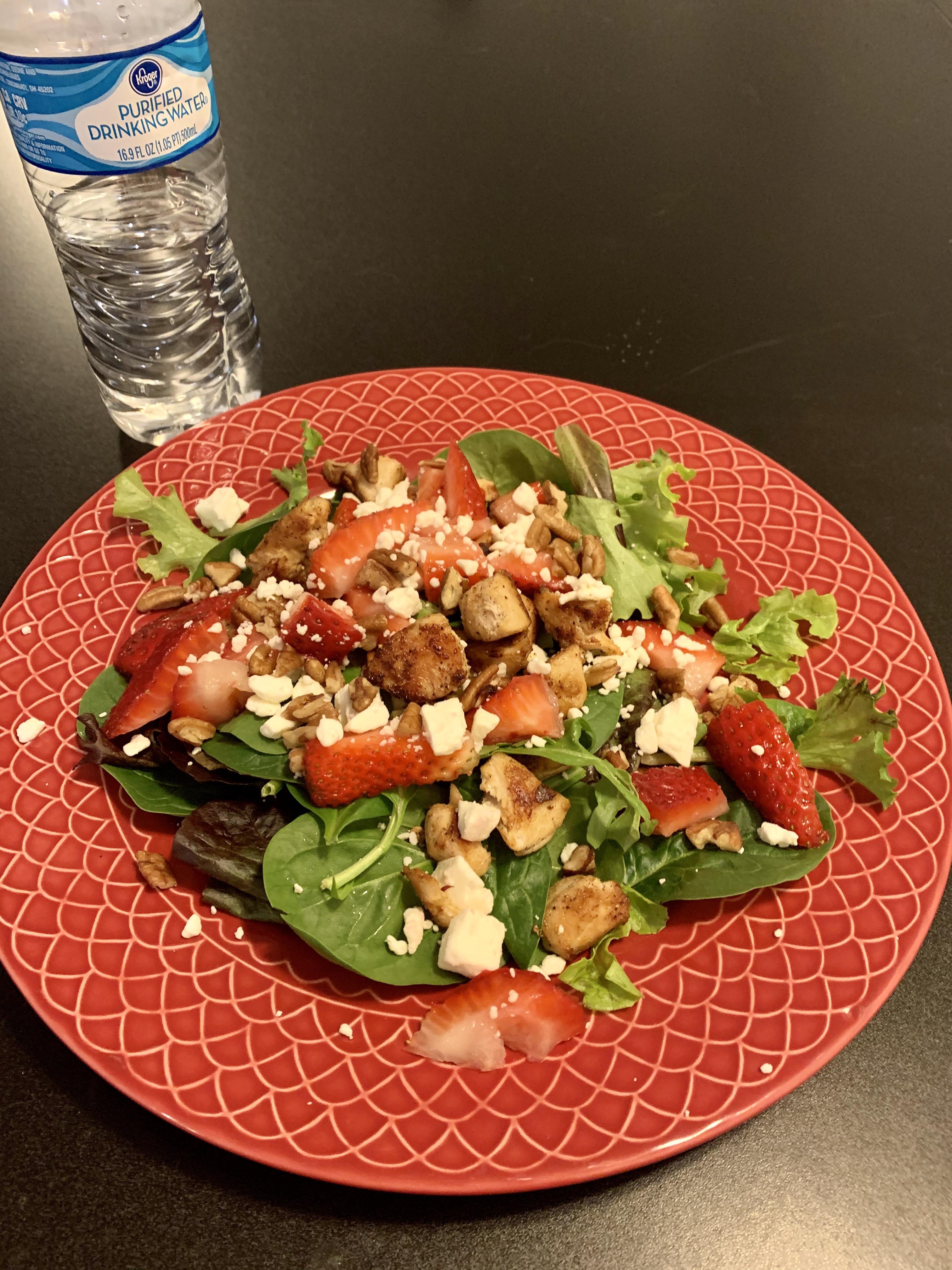 These quick and easy dinners under 500 calories promise you explosions of flavor, courtesy of some. My roughly 300 calorie dinner tonight 😍 I could eat this salad every day : 1200isplenty