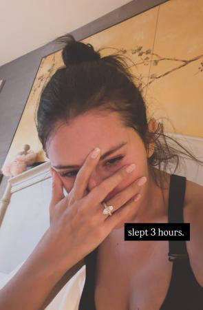 ‘Slept 3 hours’ – Selfie in black top – IG Story June 2026