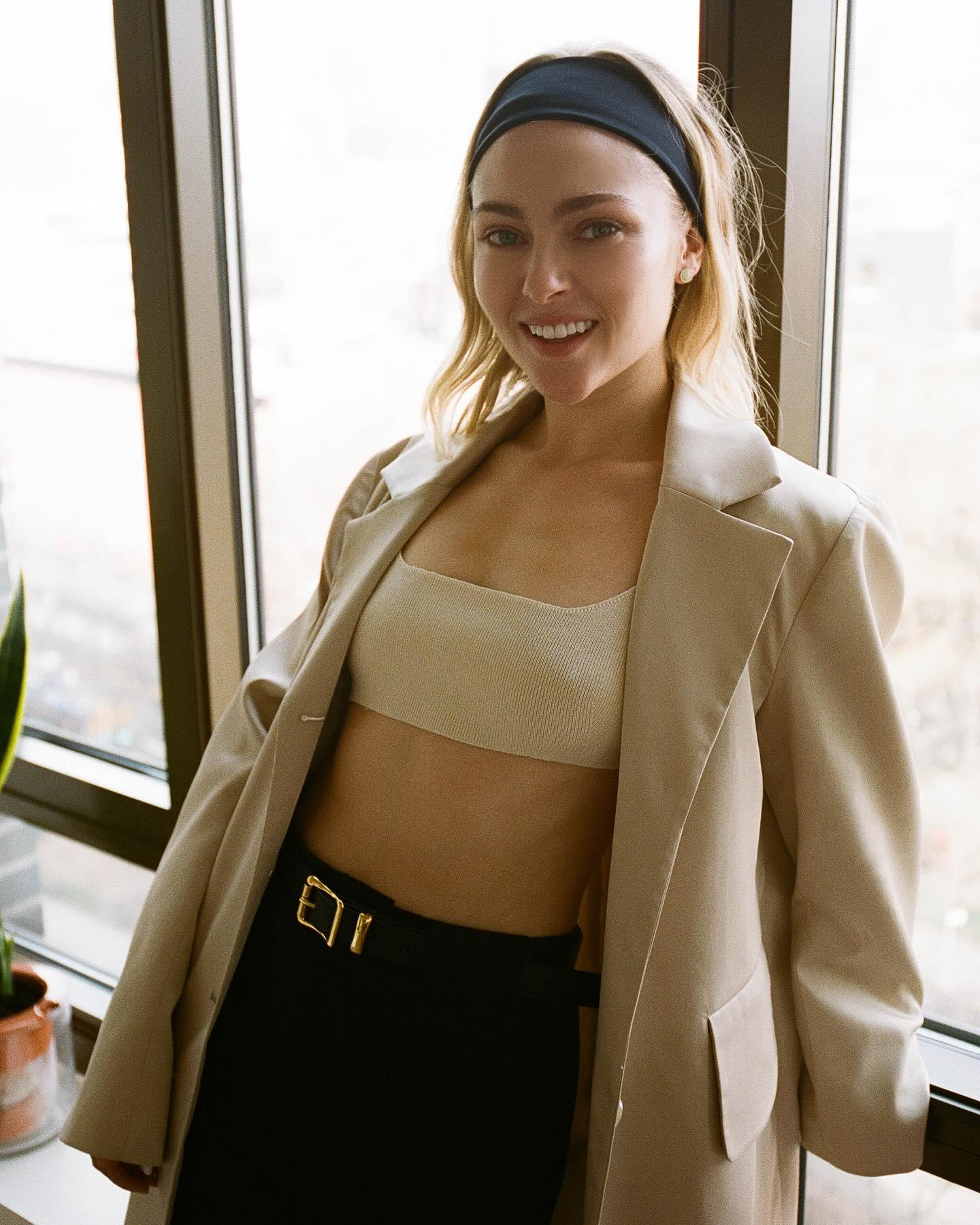 AnnaSophia Robb : rCelebrityShorties