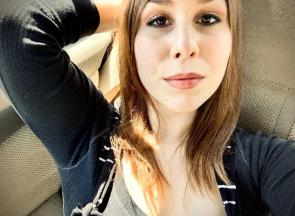 Does pale suit me? (30 F)