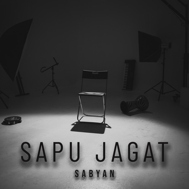 100+ Songs Similar To Ramadhan Kurindu By D.n.a. Adhitya | 2021 Trending Song Recommendation 640_X_640_jpg