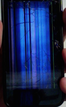 Lineas Verticales De Color En Una Pantalla Rota Es Iphone