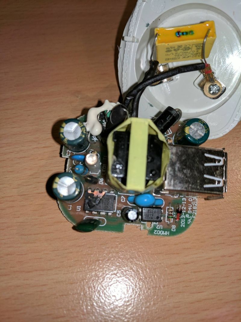 Badly Designed Usb Power Supply Electrical Engineering Stack Exchange - Premium Gradient Background Gallery - Ultra HD