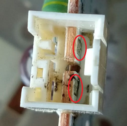 Identify Pcb Power Connector For Led Light Electrical Engineering - Mountain Arts - Perfect Mobile Collection