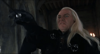 Résultat de recherche d'images pour "harry potter et la chambre des secrets Avada Kedavra"