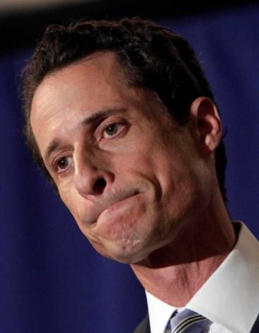 Peeling lips are super common, especially during the cold months. Verb For Pressing Upper And Lower Lips Together English Language Usage Stack Exchange