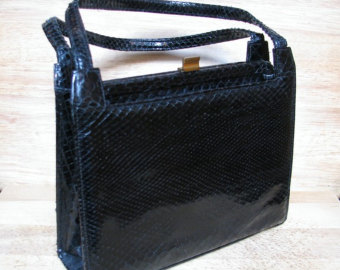 A woman keeps it in her handbag. Pocketbook For Wallet In Ameng Vernacular English Language Usage Stack Exchange