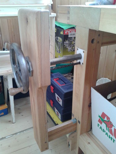 Our team of experts has selected the best bench vises out of hundreds of models. workbench - How does this leg vise parallel chain guide