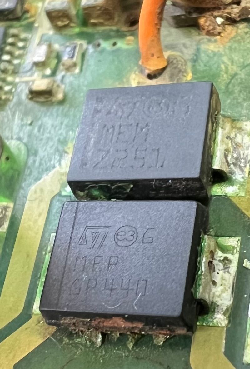 100smd T S Components - High Quality Landscape Photo - Full HD