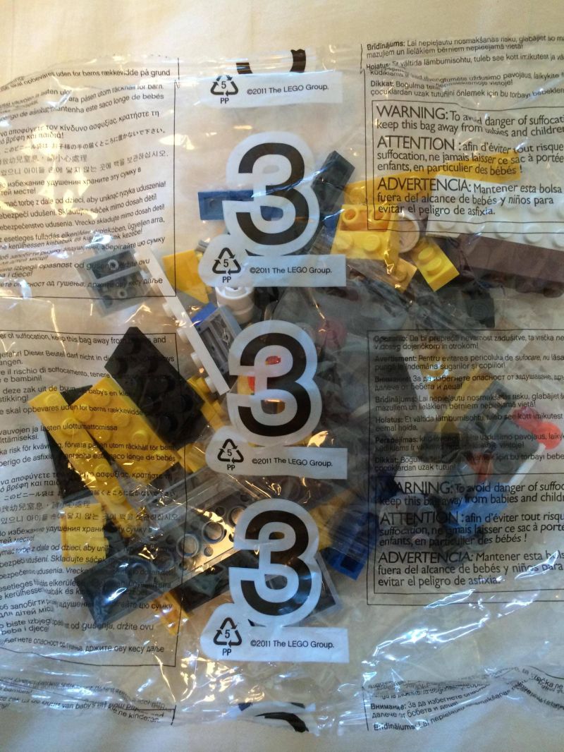 Help Identifying Set Please Lego - Premium Vintage Art Gallery - Mobile