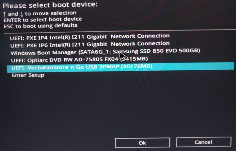 A Media Driver Your Computer Needs Is Missing Windows 10 Clean - Artistic Landscape Background - HD