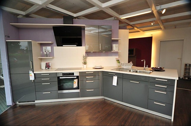 Kuche Inklusive E Gerate 340 Cm Grau Maranello 03 Anthrazit Hochglanz