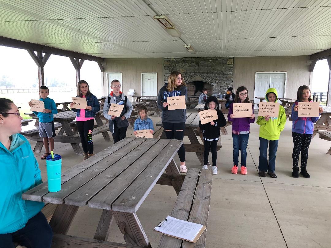 Light Homeschool Group - Modern Geometric Texture - 8K