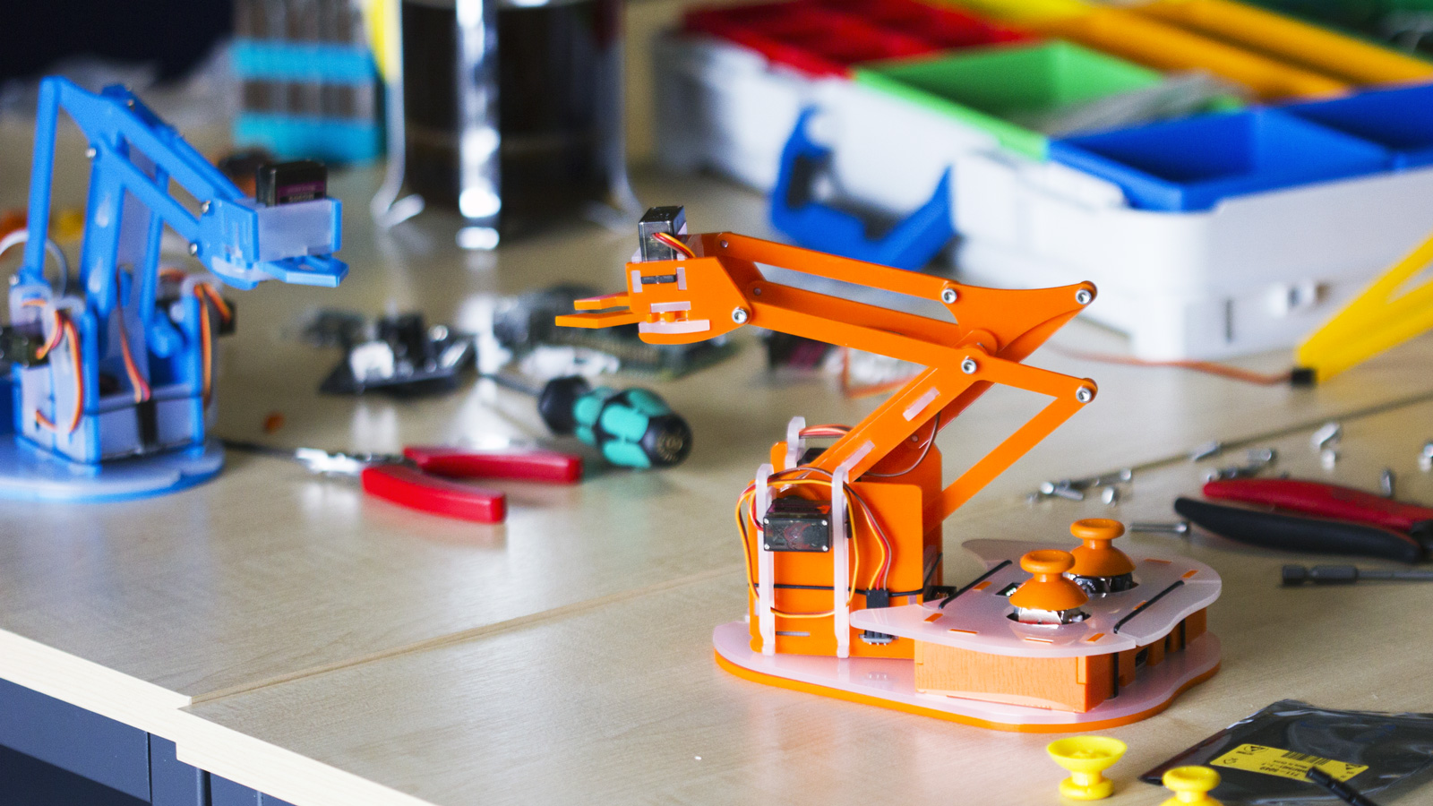 Prototyping Template Spyranker - Perfect Ultra HD Abstract Textures | Free Download