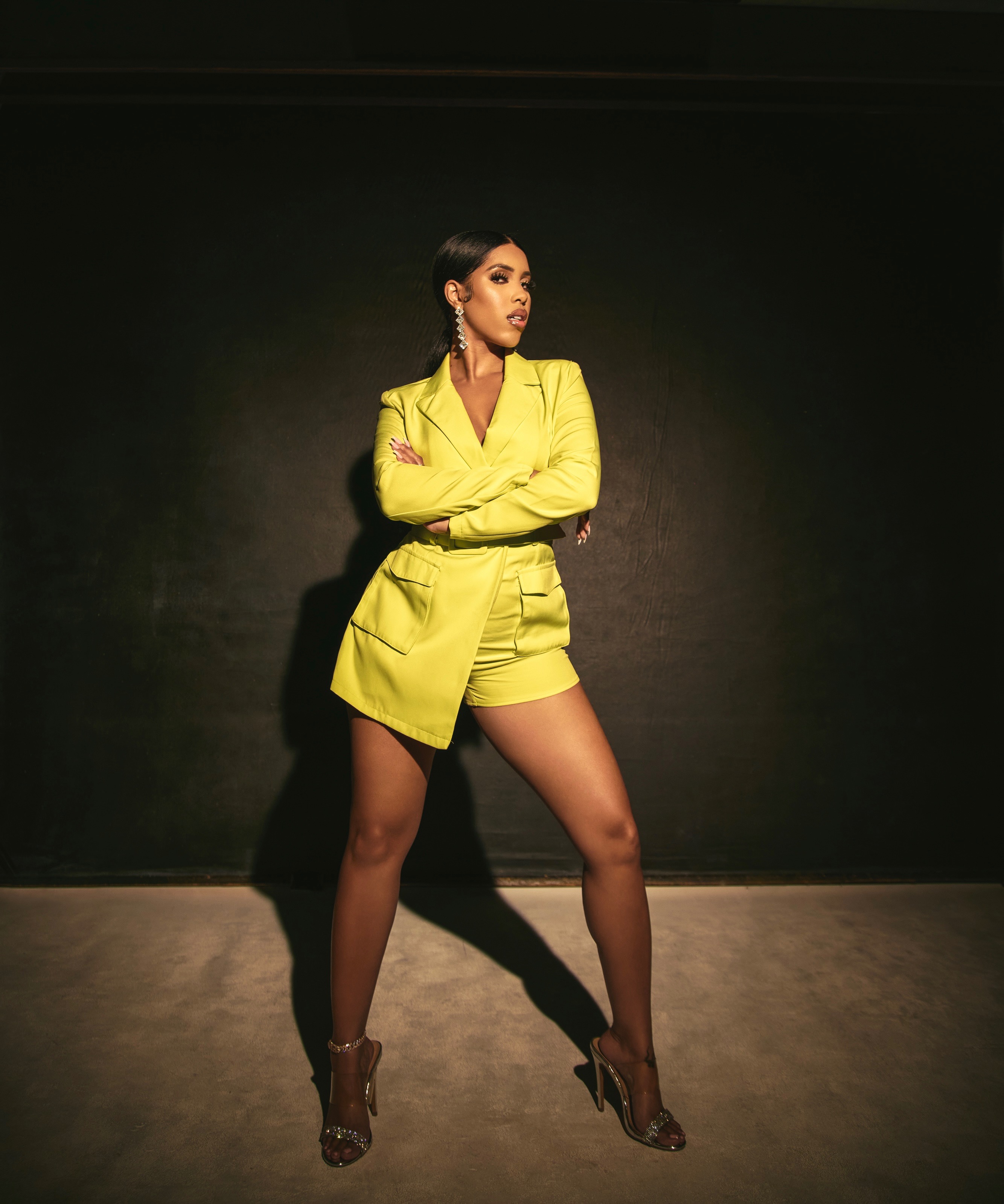 Jasmin Brown Actress - Artistic Desktop Gradient Pictures | Free Download