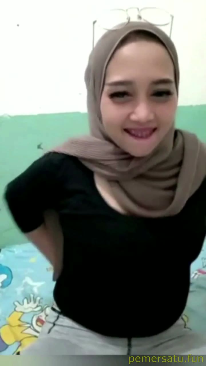 Video Viral Terbaru Koleksi 4 Vids Ukhti Kiki Jilbab Sange Barbar PEMERSATUDOTFUN