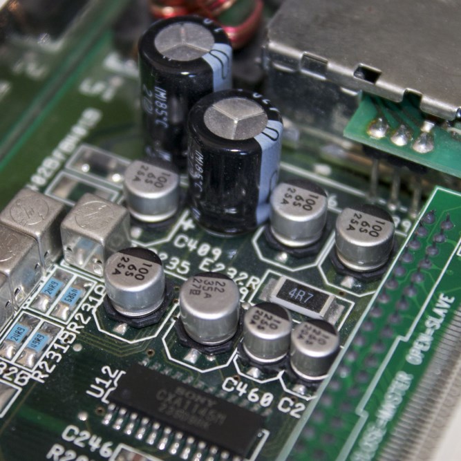 Amiga A1200 Capacitor Replacement Service