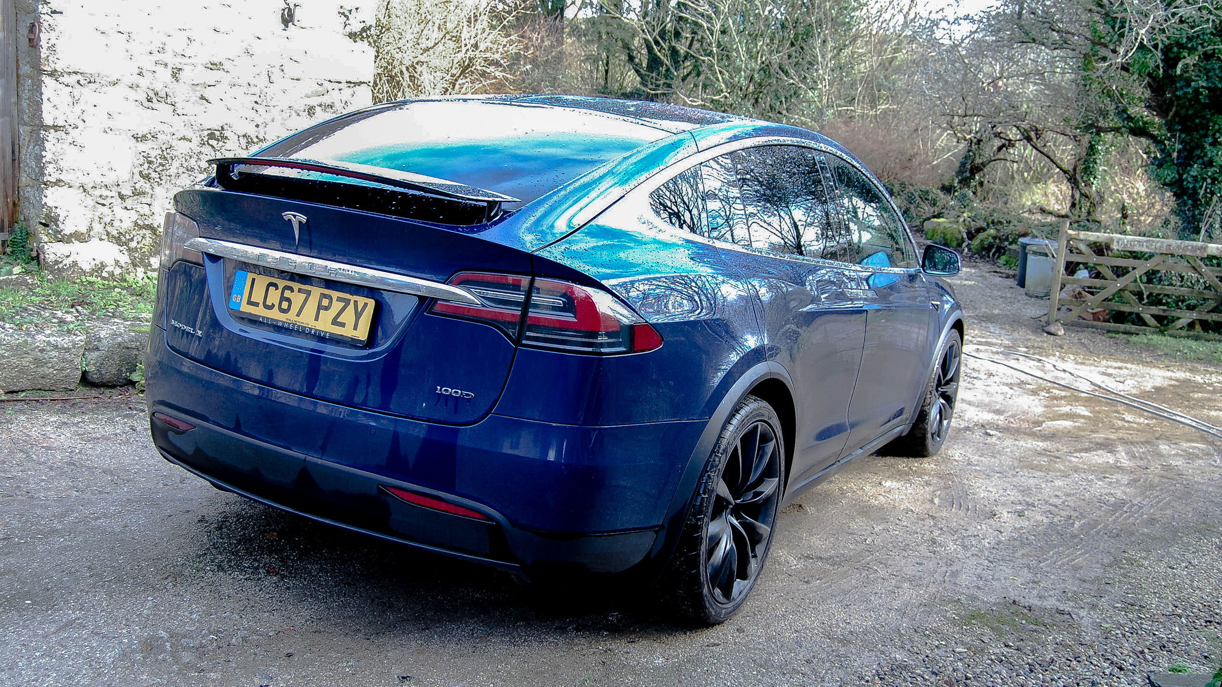 Tesla model x (2017) review: proof evs can be used for long-haul driving
