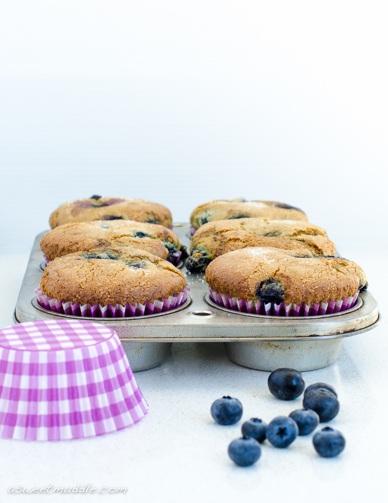pix Blueberry White Chocolate Muffins Donna Hay https www asweetmuddle com 2015 02 donna hays easy blueberry muffins
