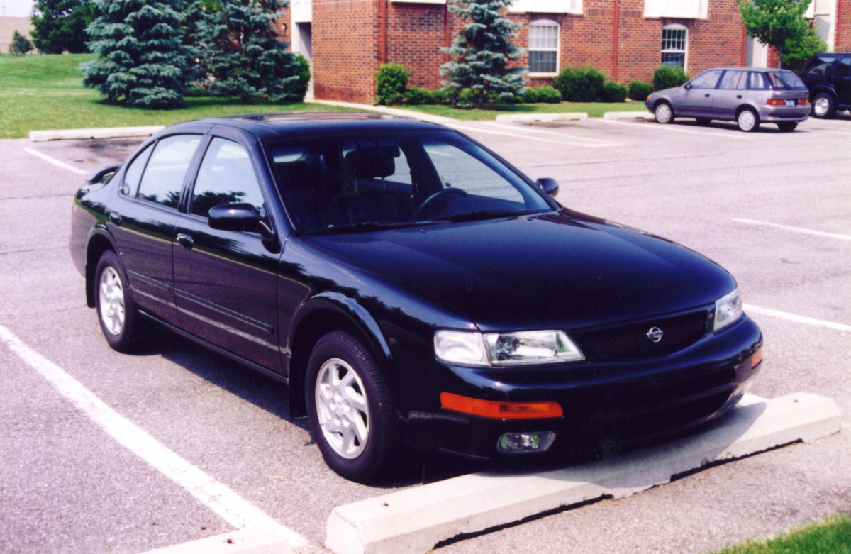 1996 nissan maxima se