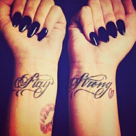 Demi Lovato Stay Strong Quote Tattoo On Wrists – Entertainmentmesh 450_x_450_jpg