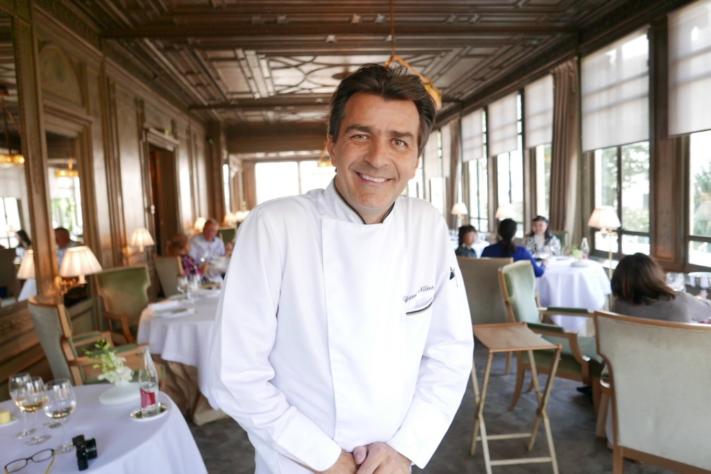 pic Yannick Alleno Pavillon Ledoyen http www gillespudlowski com 129286 restaurants paris 8e chez le roi alleno