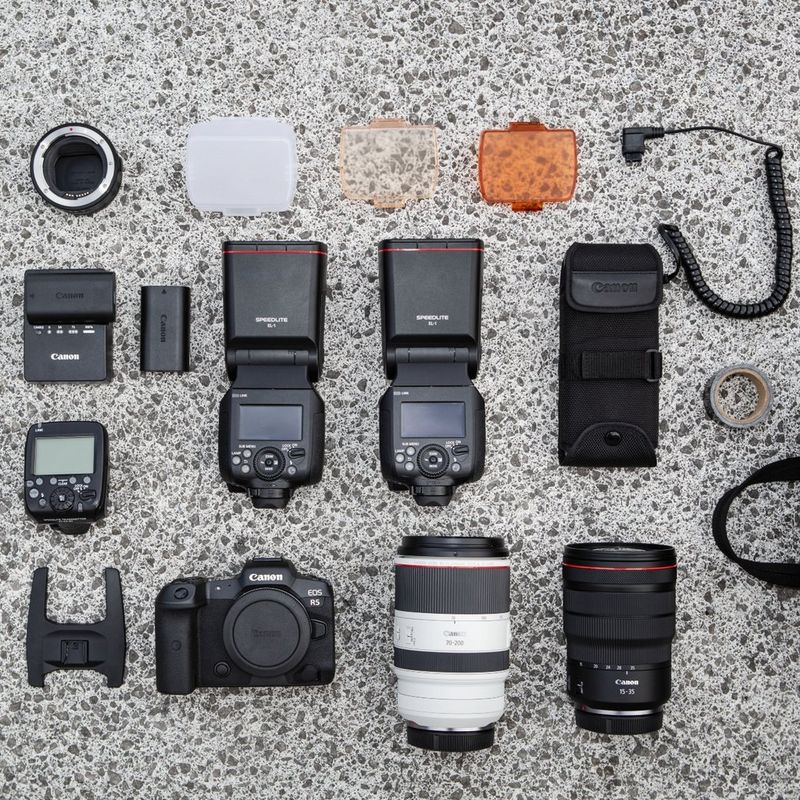 Camera Lens And Accessories - Stunning HD Minimal Images | Free Download